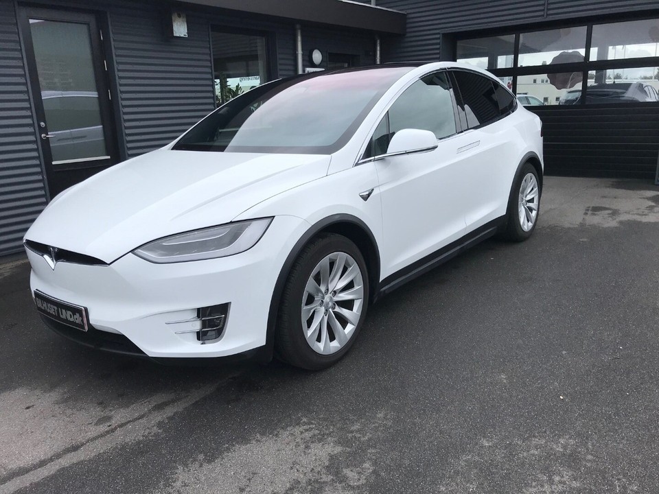 Tesla x 90d
