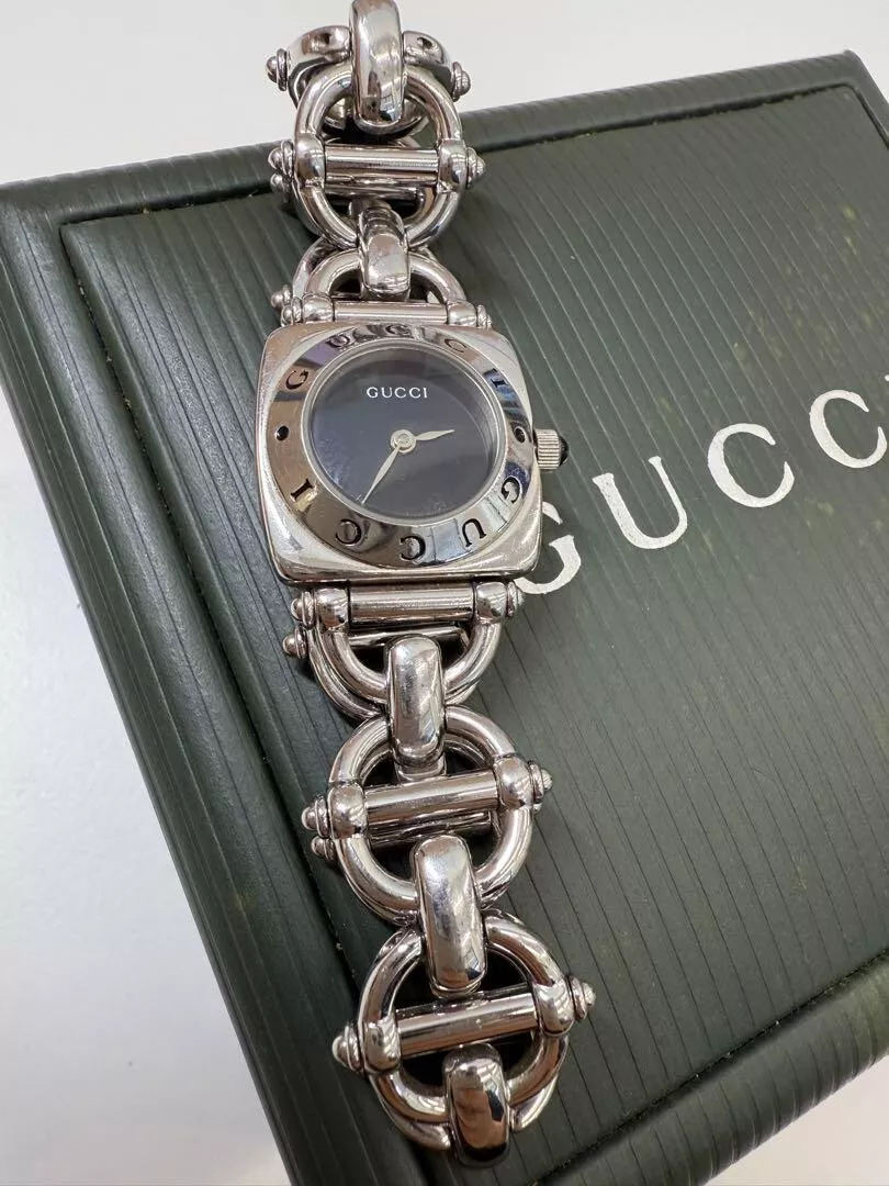 Montre GUCCI 6400L argent fabrication suisse cadran blanc vintage quartz femme 2504