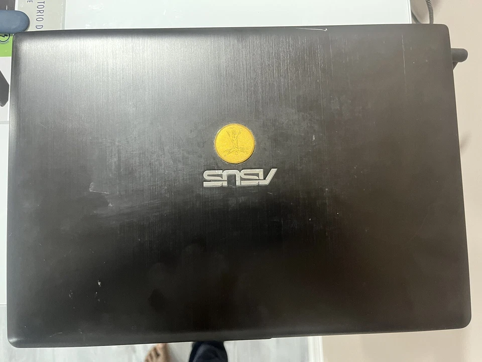 Asus V400C 14" Touchscreen Laptop Ultrabook SSD Windows 10 - Image 4 of 4