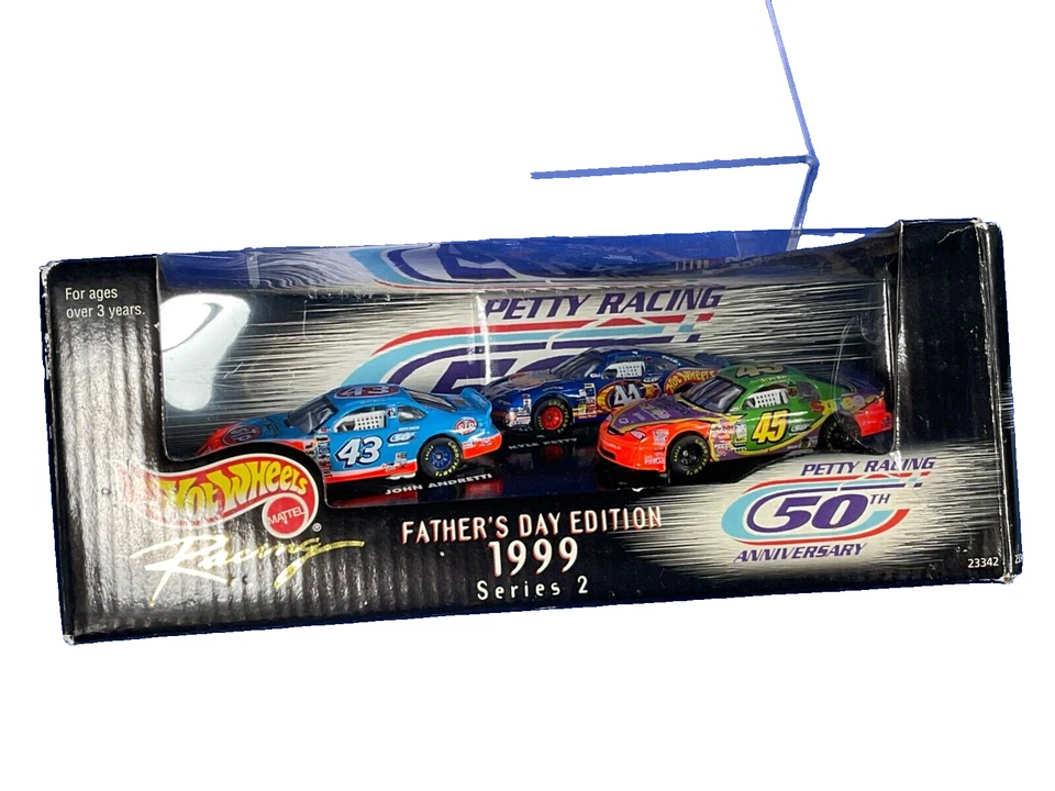1999 Hot Wheels Target Fathers Day Ed. Series 2 Petty Racing 50th Anniversary - Image 4 of 4
