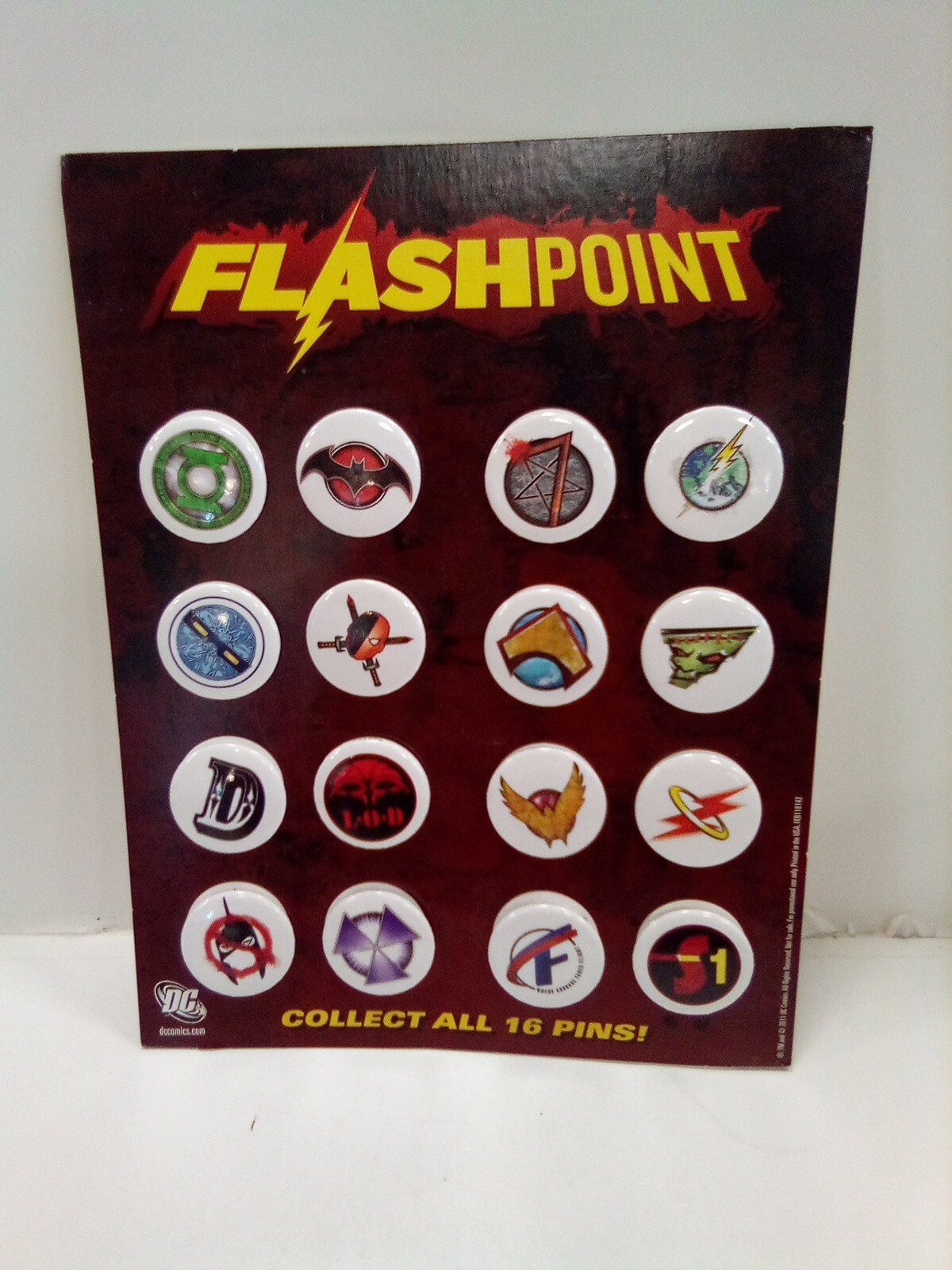 DC Comics Set of 16 Lapel Badge Button Pins Flashpoint Mint on Card | eBay