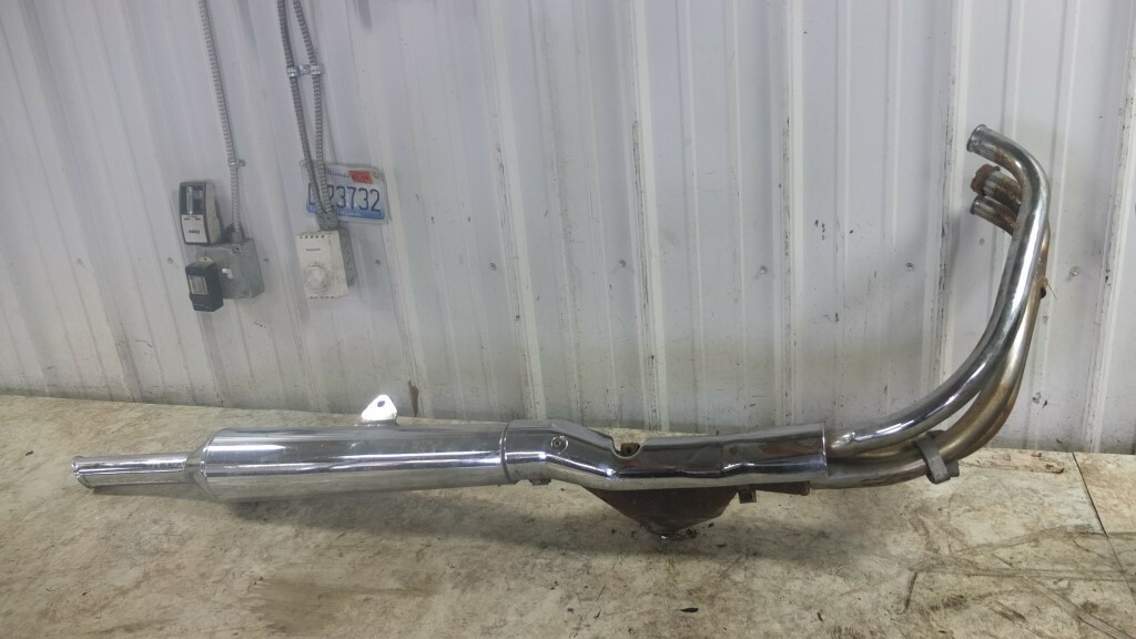 84 Kawasaki ZN1300 ZN 1300 Voyager Right Side Muffler 84 Kawasaki ZN1300 ZN 1300 Voyager Right Side Muffler