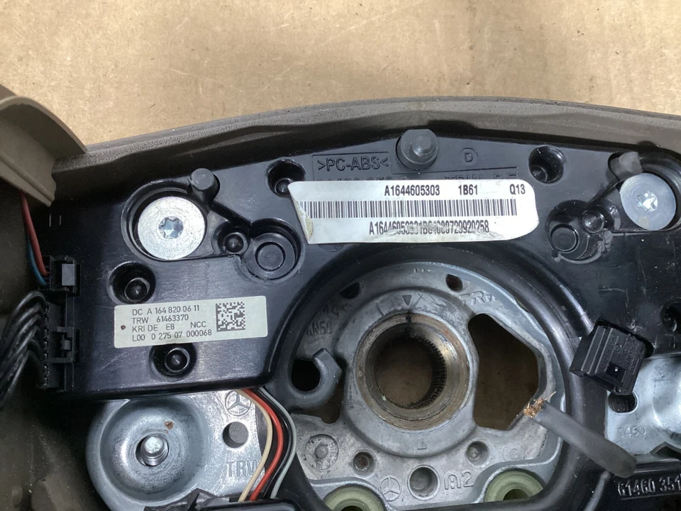 Conjunto de volante de palanca de cambios Mercedes-Benz GL450 2007-2012 OEM. Foto 3 de 4