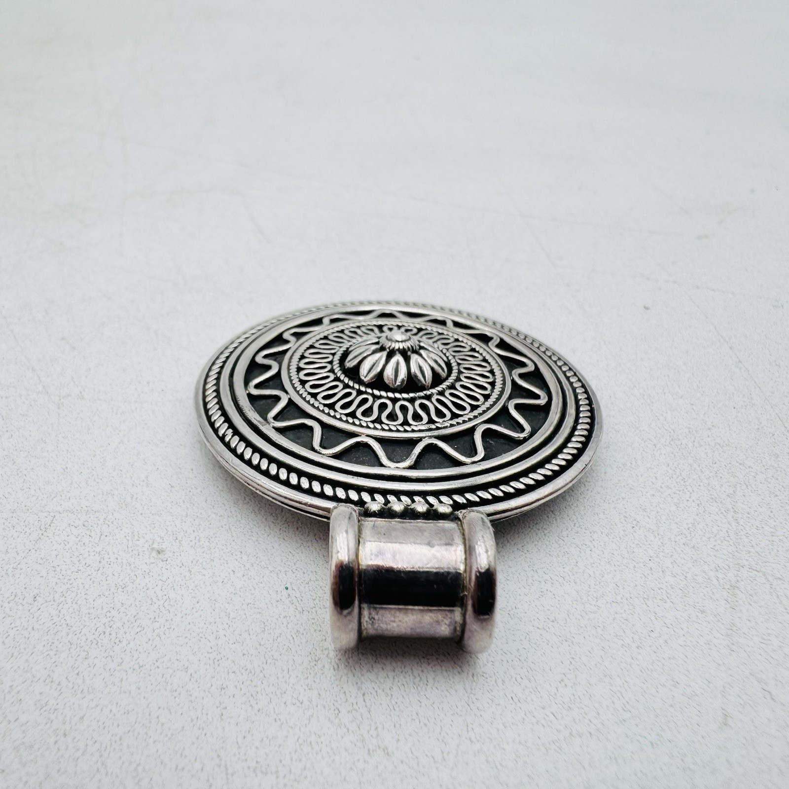 Sterling Silver dp Doug Paulus India Repousse Mandala Style Pendant Charm VTG