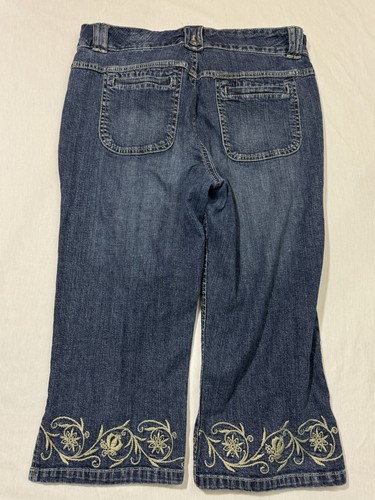 Gloria Vanderbilt Jeans Womens 6P Blue Capri Medium Wash Embroidered Legs - Picture 2 of 11