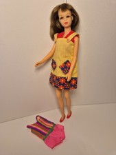 Barbie Francie Mattel vintage brünette mit original Badeanzug und Kleid