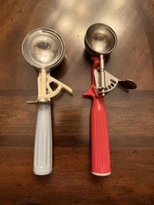 Set Of 2 Ice Cream - Cookie Scoops 1 Vollrath & 1 Ekco