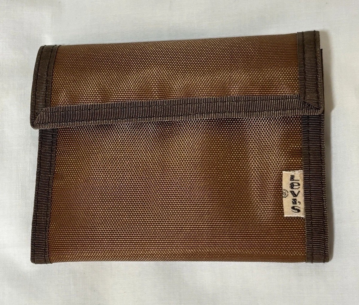 Vintage '80s/'90s Men's Levi's Brown Nylon Hook & Loop Wallet