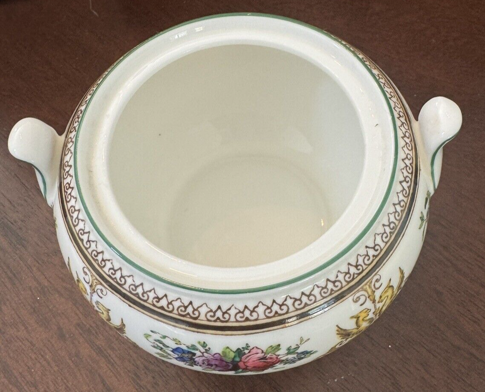 Wedgwood Bone China Columbia Covered Sugar Bowl W595 Beautiful Floral