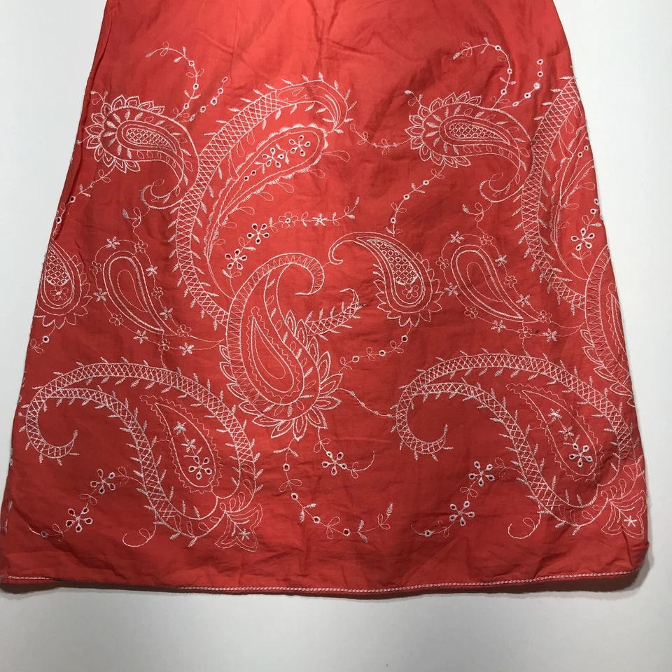 Studio M 连衣裙 6 码无袖佩斯利刺绣平纹交叉紧身衣 — 第 4/4 张图片