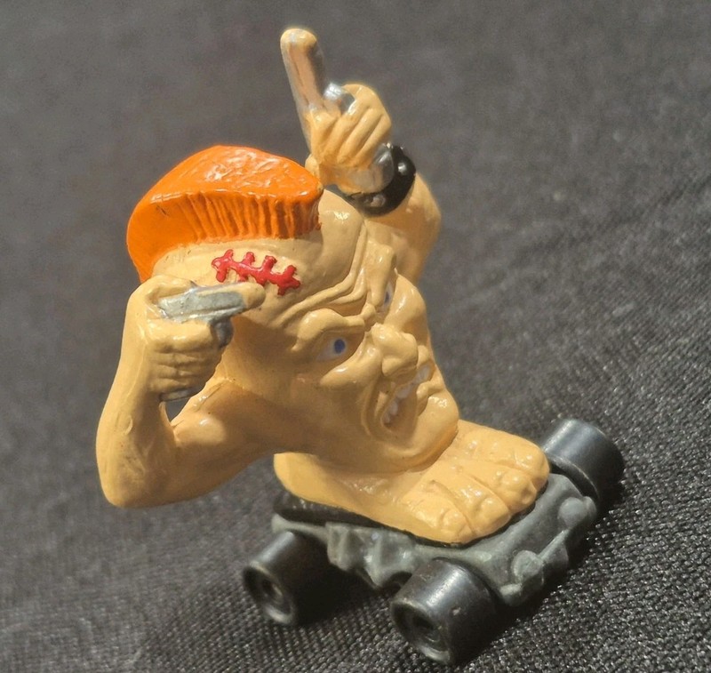 1991 Mohawk Savage Mondo Blitzers Red Hair Head Alert Kenner Skateboard Toy Car