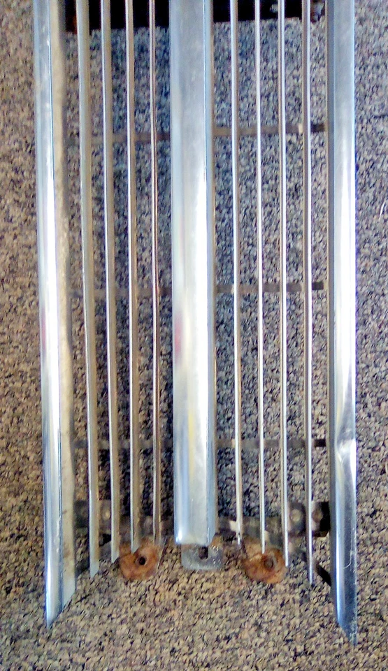 1969 FORD GALAXIE 500XL РЕШЕТКА РАДИАТОРА В СБОРЕ OEM LOC-128DG - Изображение 3 из 4