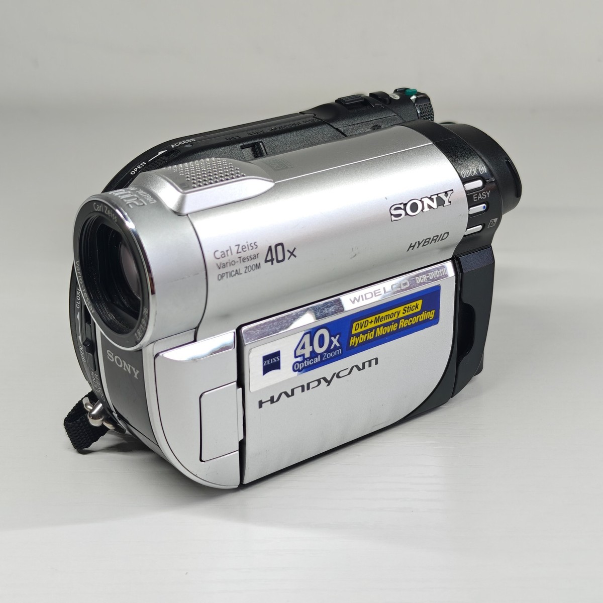 Sony Handycam DCR-DVD110E Camcorder Silver DVD RW NightShot 40x