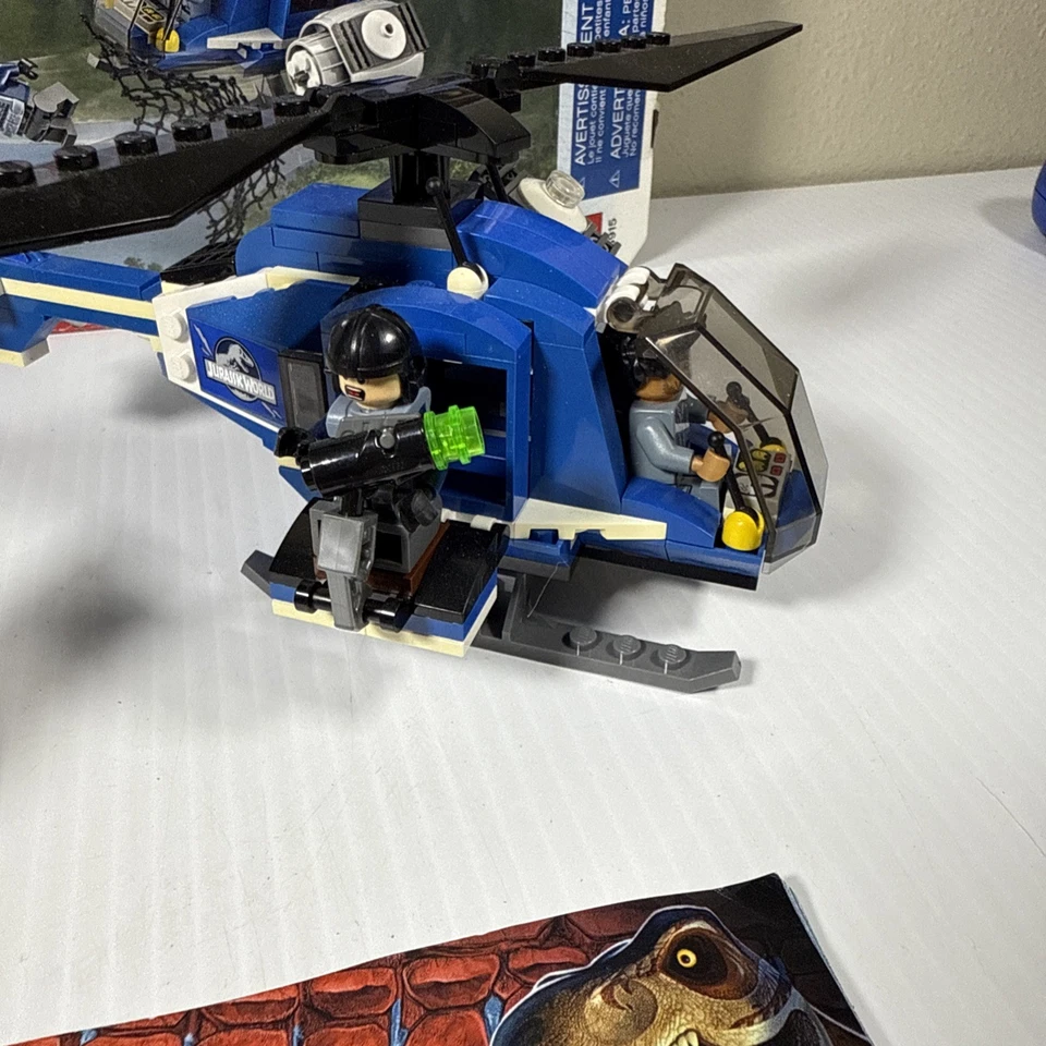 LEGO JURASSIC WORLD: Helicóptero Pteranodon (75915) y LEGO City Loader Foto 2 de 4