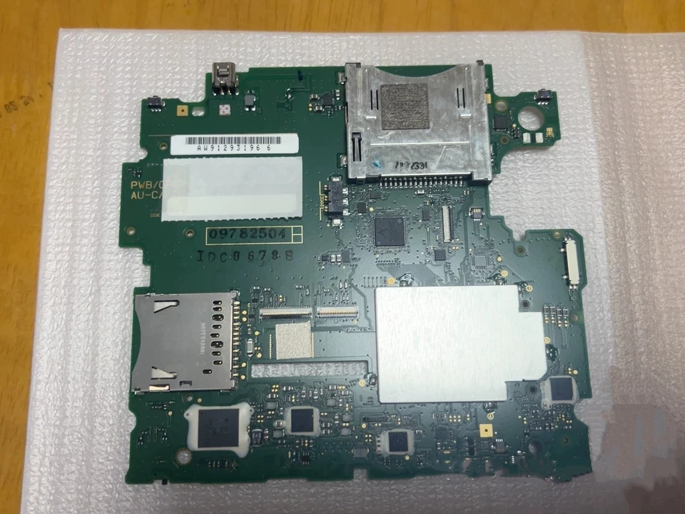 Original Pulled Motherboard for 2DS Used Mainboard  Circuit  Board - US Version - Image 4 of 4