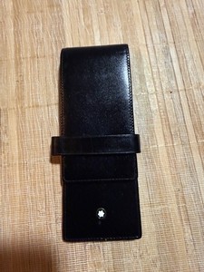 MONTBLANC ~ LEATHER 3-PEN CASE (BLK)