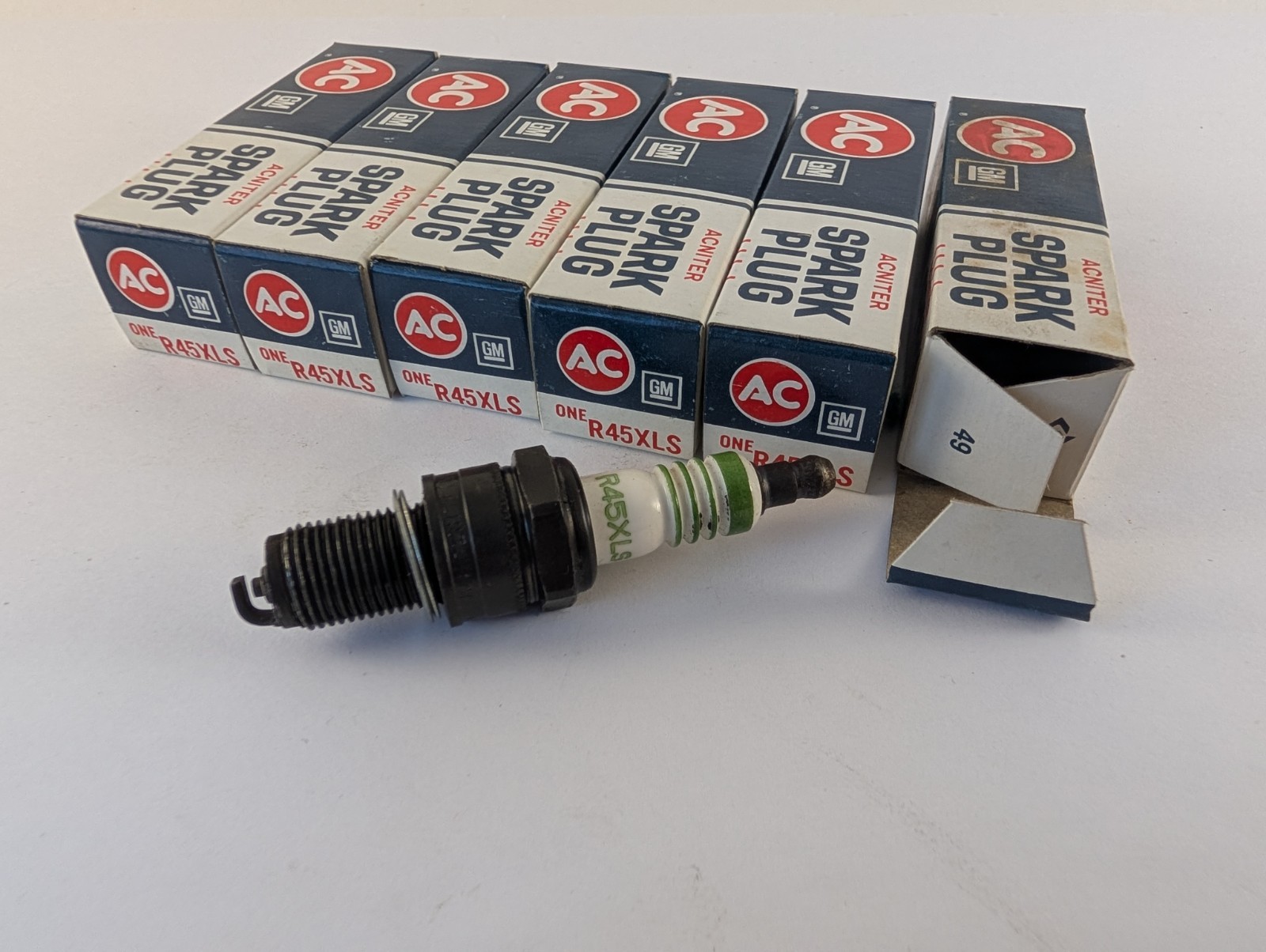 NOS AC Delco ACNITER Spark Plugs R45XLS 5612064 6 Plugs