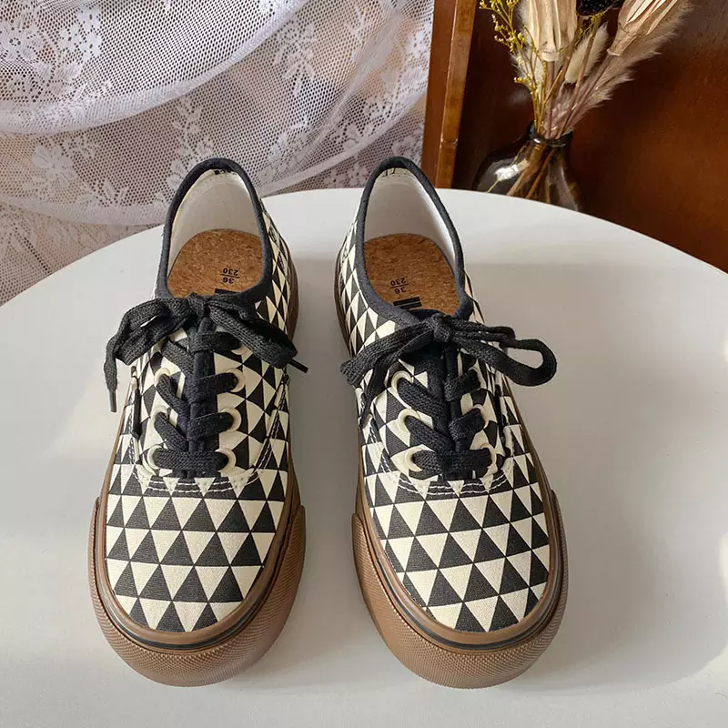 Classic Fashion Casual Sneakers Plaid Canvas Shoes For Women (US Size 9)