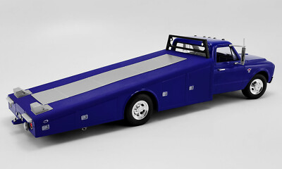 1967 CHEVY C-30 RAMP TRUCK BLUE VINTAGE RACING 1:18 CAR HAULER