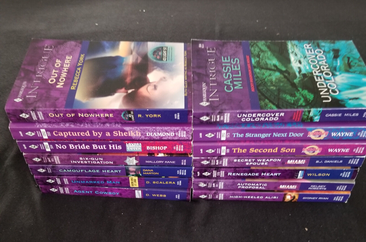 Todos Los Libros De Harlequin Intrigue - Editorial - México