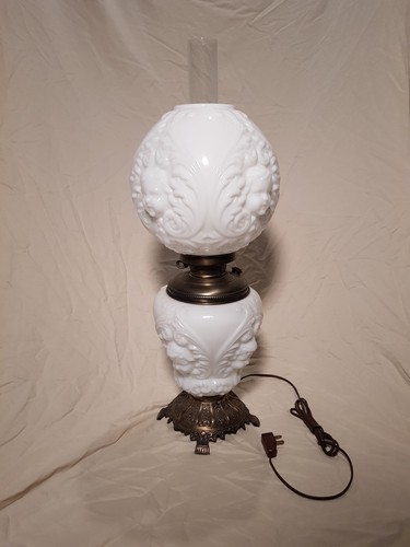 Vintage Cherub Baby Face Milk Glass Lamp