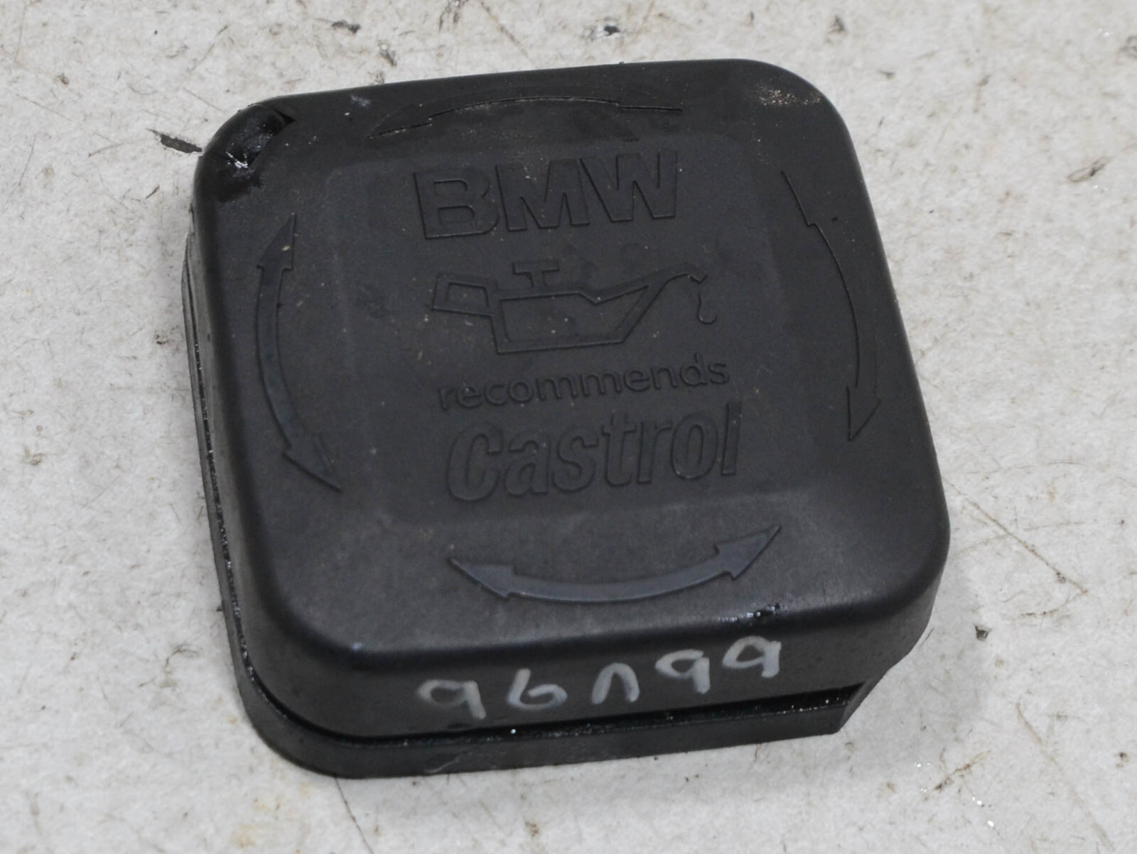 BMW E46 Compact 316ti Bj 02 1,8 85KW Öl Deckel Verschluss Motor 