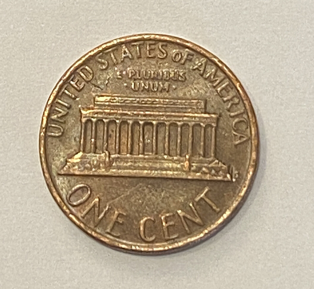 1980 Lincoln Memorial Cent Off Center Strike, Double Rim