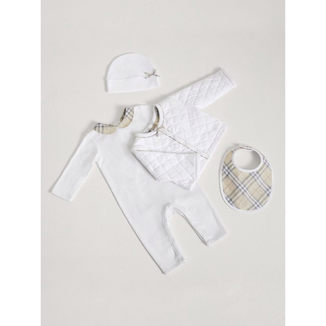 burberry baby gift set