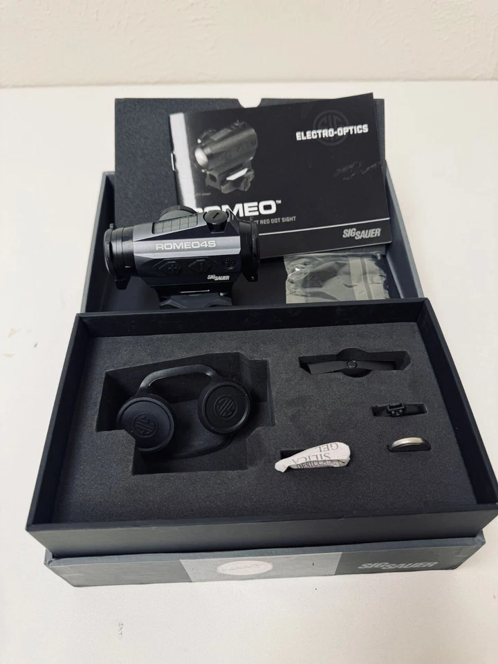 Mira de ponto vermelho Sig Sauer Romeo4s 2 MOA movida a energia solar SOR43021 - Imagem 3 de 3