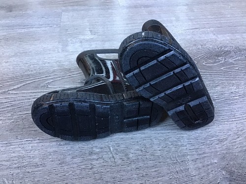 UGG Toddler Boys Girls Size 9 Black Glossy Rain Boots Shiny Waterproof 1136476T - Picture 9 of 10