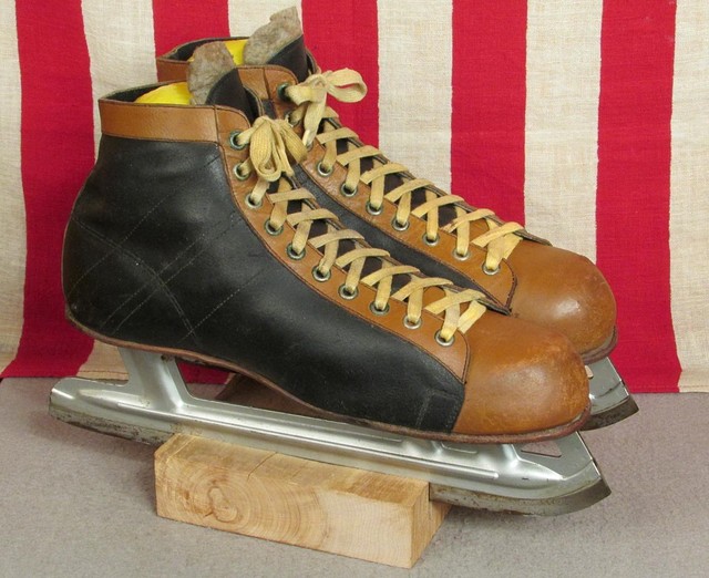 Vintage 1950s Mens Leather TwoTone Ice Hockey Skates Acme Torpedo