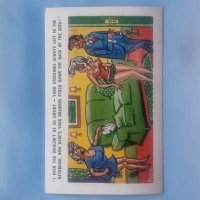 Comic Postkarte um 1970 Brüste Strümpfe Höschen Schubladen unten Rücken Sofa Pedro