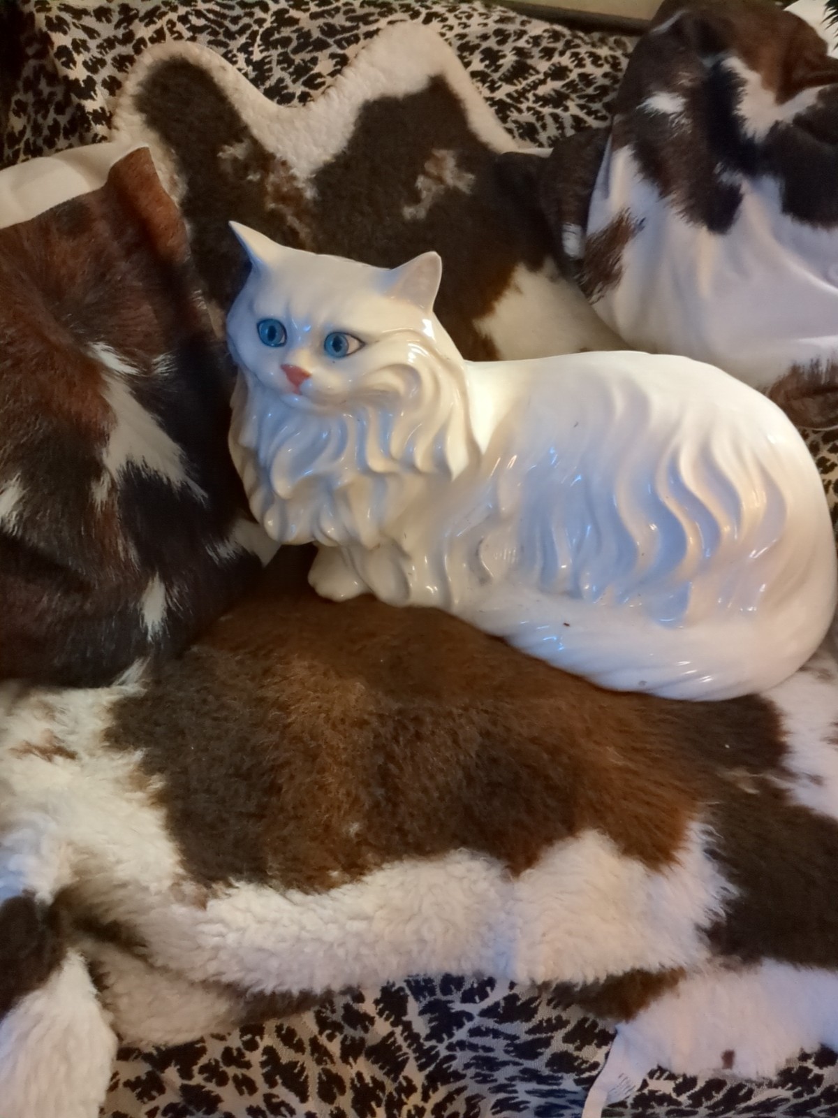Vintage 1940’s Ceramic 16