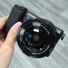 Sony Alpha a5100 24.3MP Digital Camera w/16-50mm Lens Black 95 New English