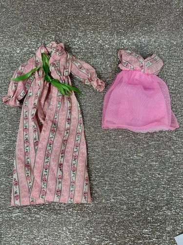 Vintage Barbie Sleepy Set #3487 Pieces Robe & Nightie Mod Mattel Japan 1972