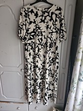 Very Plus Size 20 Whit/black Floral Short Sleeve Maxi Dress, Tie Belt.