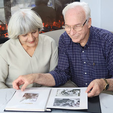 Large Photo Album Self Adhesive for 4X6 8X10 Pictures Linen Scrapbook Album D...