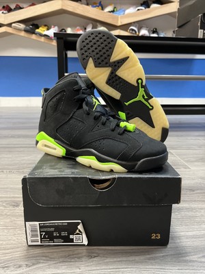 Size 7y Jordan Retro 