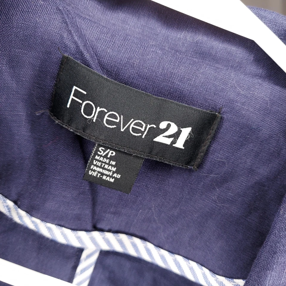 Blazer Forever 21 de lino para mujer pequeño azul marino cuello de un botón 3/4 bolsillos náutico Foto 3 de 4