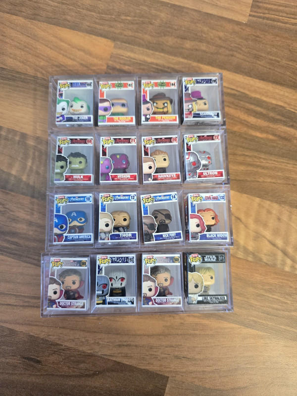 Funko Bitty Pop! Mystery Bundle (4 Bitty Pops & 1 Shelf Included!)
