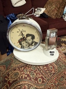 I Love Lucy Collectible Clock & Perpetual Calendar TV Memorabilia