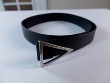 BOTTEGA VENETA black triangle buckle leather belt Size 95 for 36 inch waist 