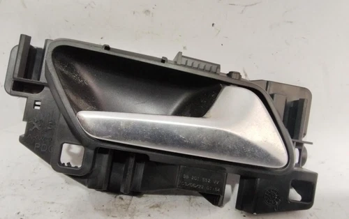 98201552VV Maneta Interior Delantera Derecha para PEUGEOT 2008 (P1) 2019 1807542 - Imagen 1 de 10
