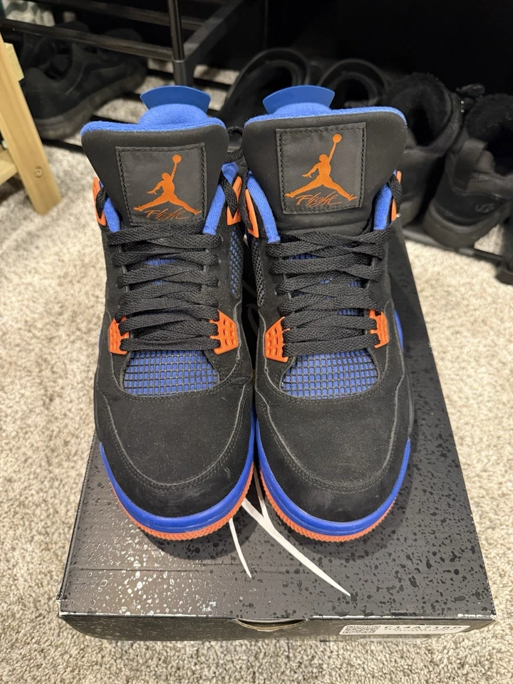 Air Jordan 4 Retro Cavs Talla 11 Foto 2 de 4