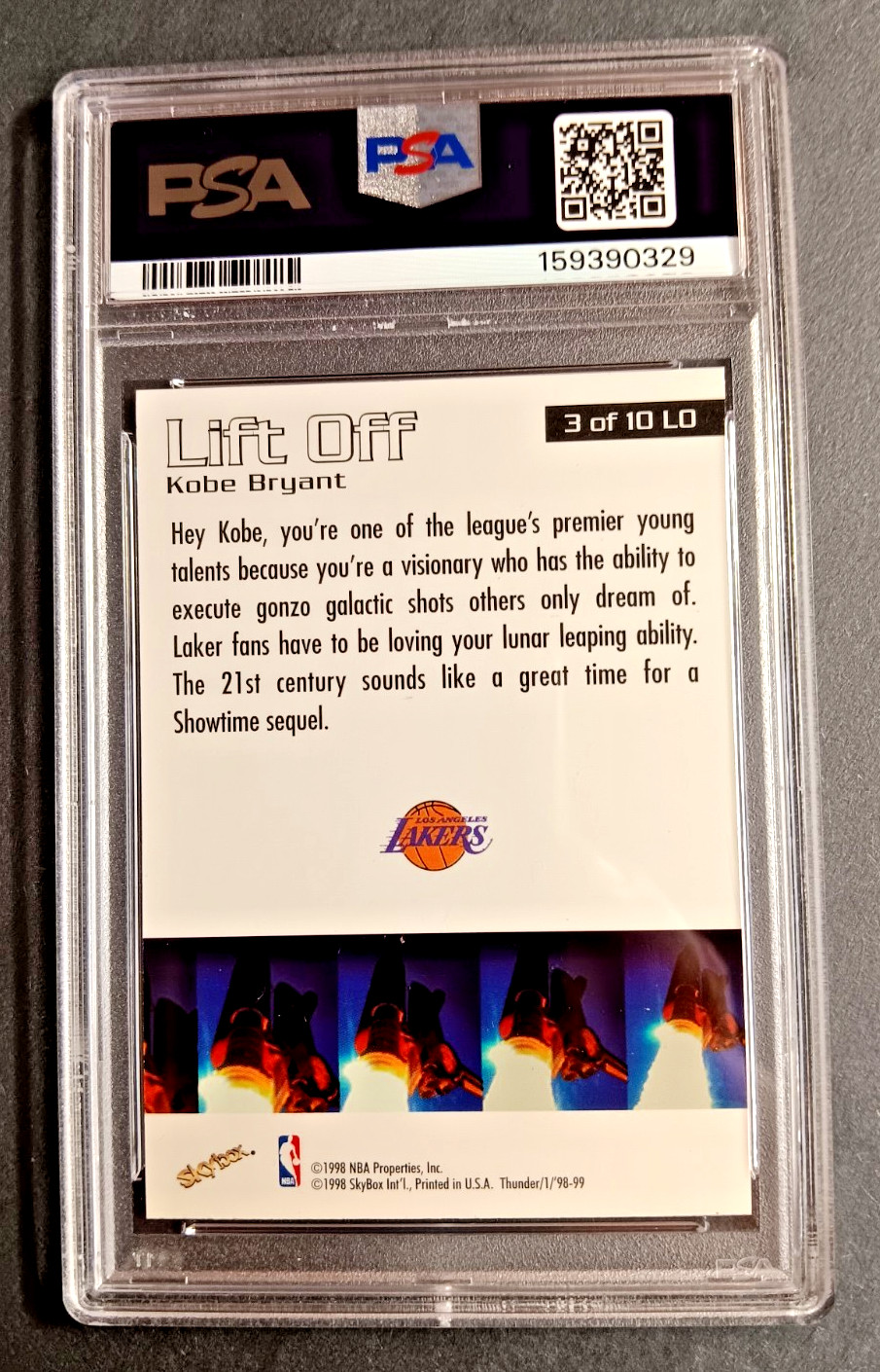 1998-99 Skybox Thunder #3 LO Kobe Bryant Lift-Off PSA 9 Lakers view 2