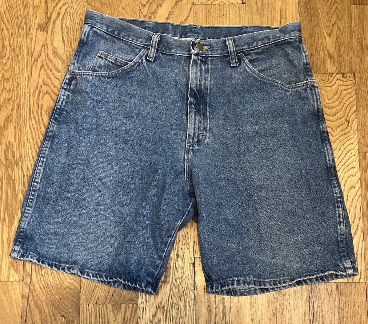 's 34 Rn 130273 Jean Shorts 100% Cotton Denim Used Good