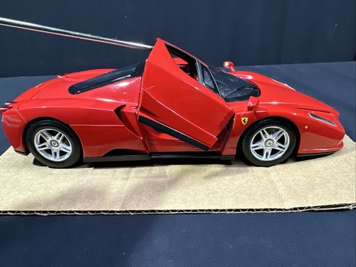 Mattel Hot Wheels 1:18 Scale Enzo Ferrari Red 2002 Diecast Car - Picture 14 of 17