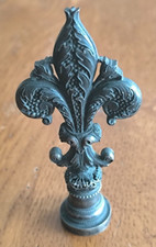 Sceau Fleur de Lys en Bronze Argenté ? de 10,5cm pour  + de 109g /WW30