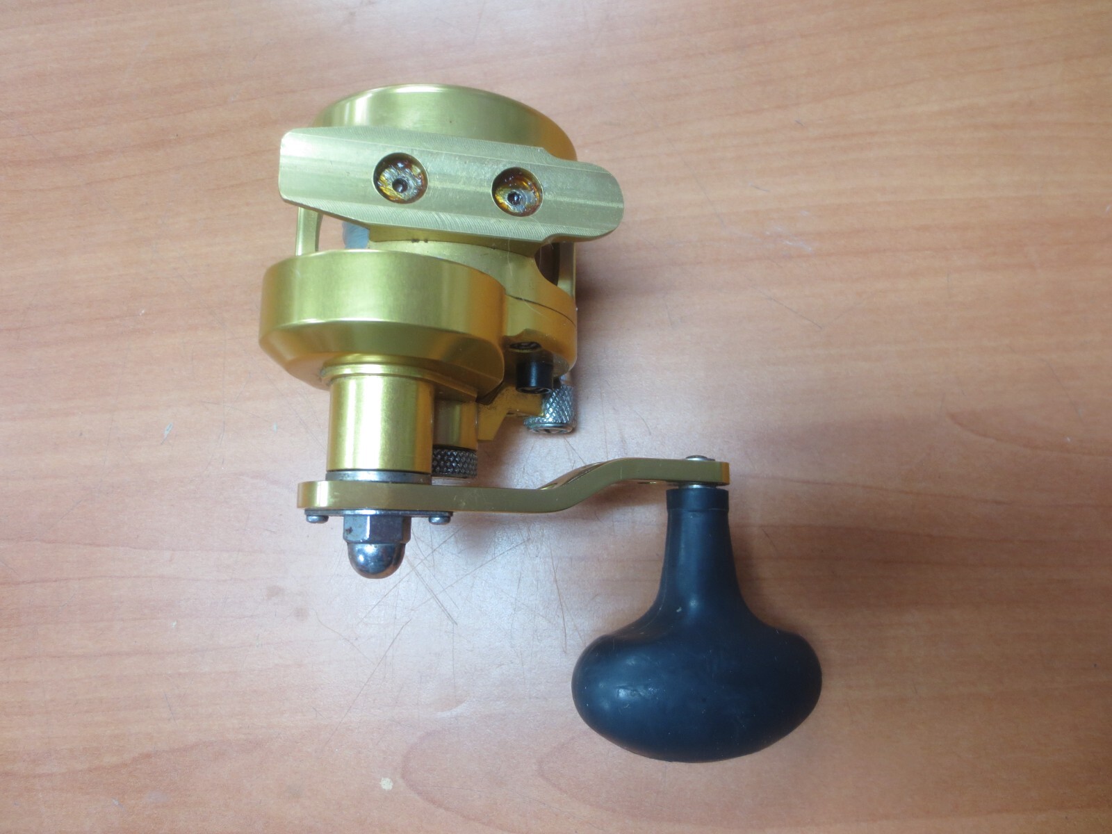 AVET SXJ5.3 Single Speed Lever Drag Reel SX5.3:1 Right Handed - GOLD
