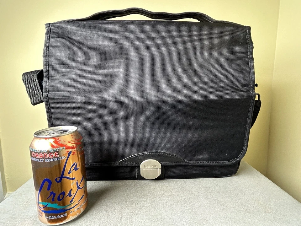 Maletín para portátil McKlein serie P negro de nailon 14"x11"x2,5" Foto 2 de 4